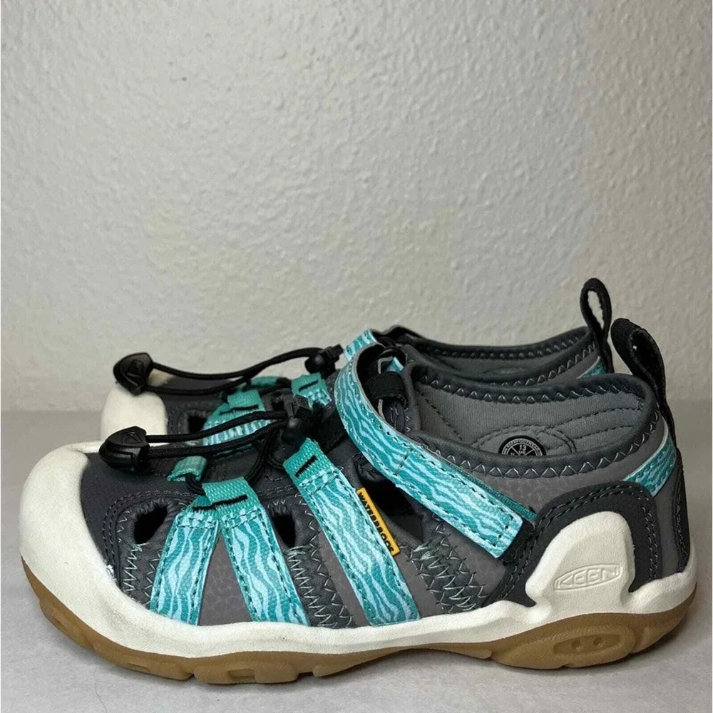 New Keen Knotch Creek Kids‎ Sandals Closed Toed Hiking Water Blue play camping